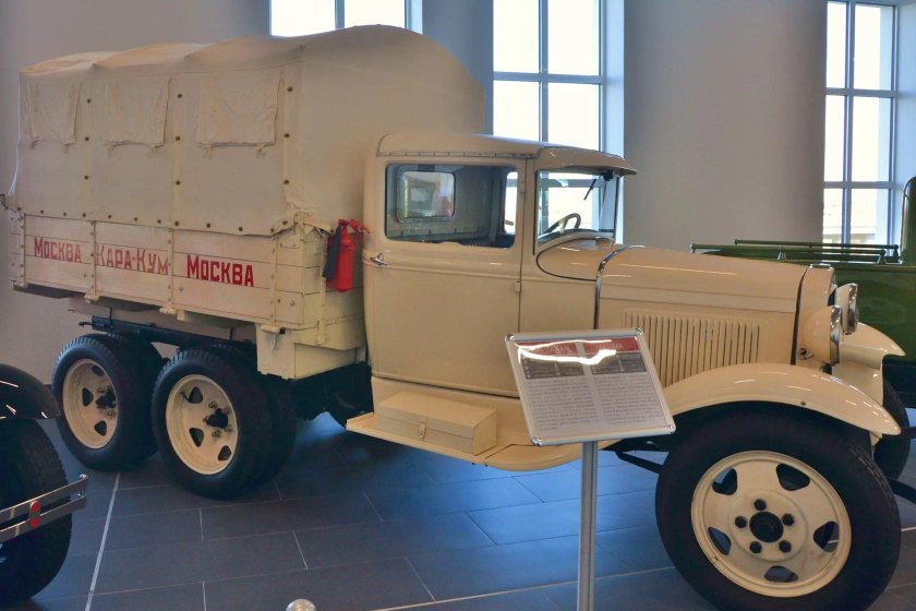 Грузовик газ-ааа