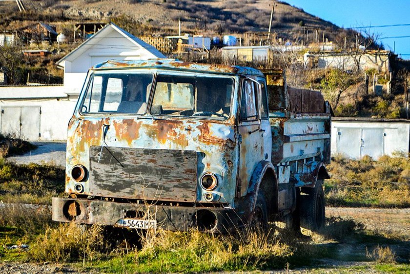 Старый МАЗ 5549