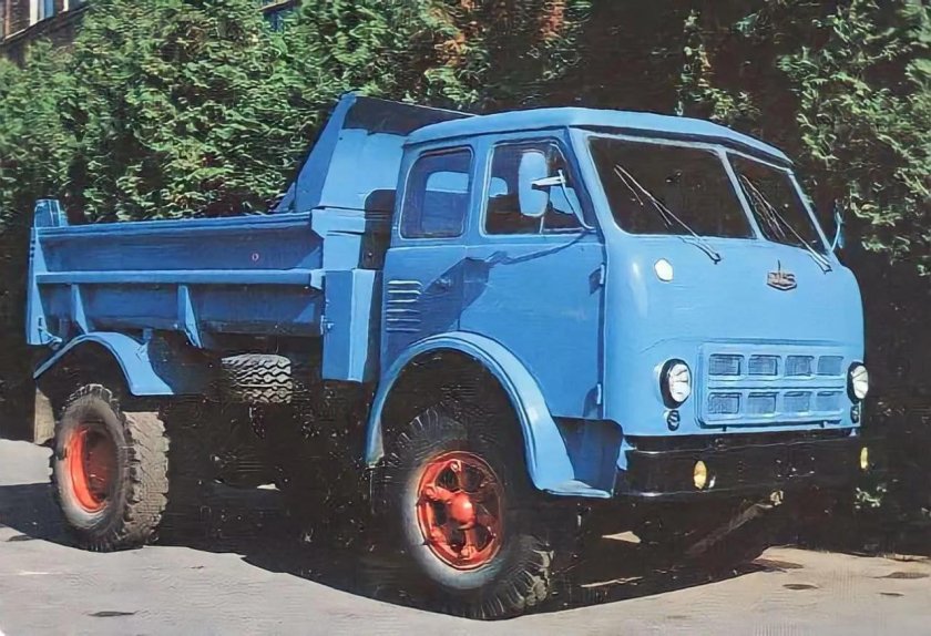 МАЗ-503б самосвал