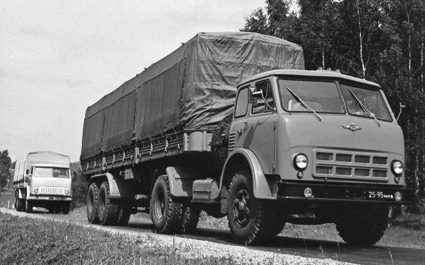 Грузовик МАЗ 500