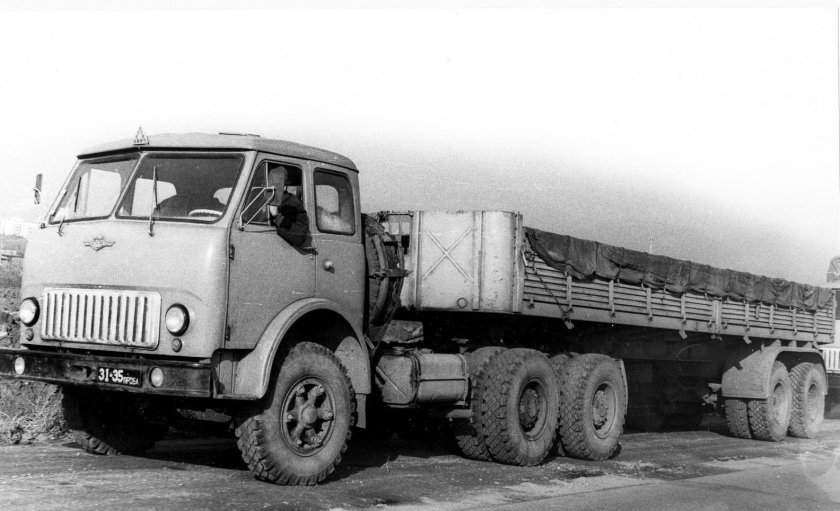 МАЗ 504 седельный тягач