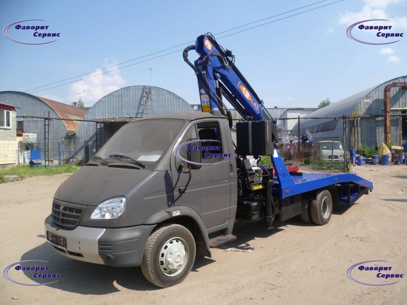 Эвакуатор Валдай с ломаной платформой