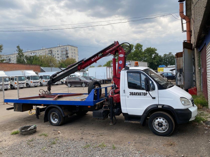 Газон Некст эвакуатор с КМУ