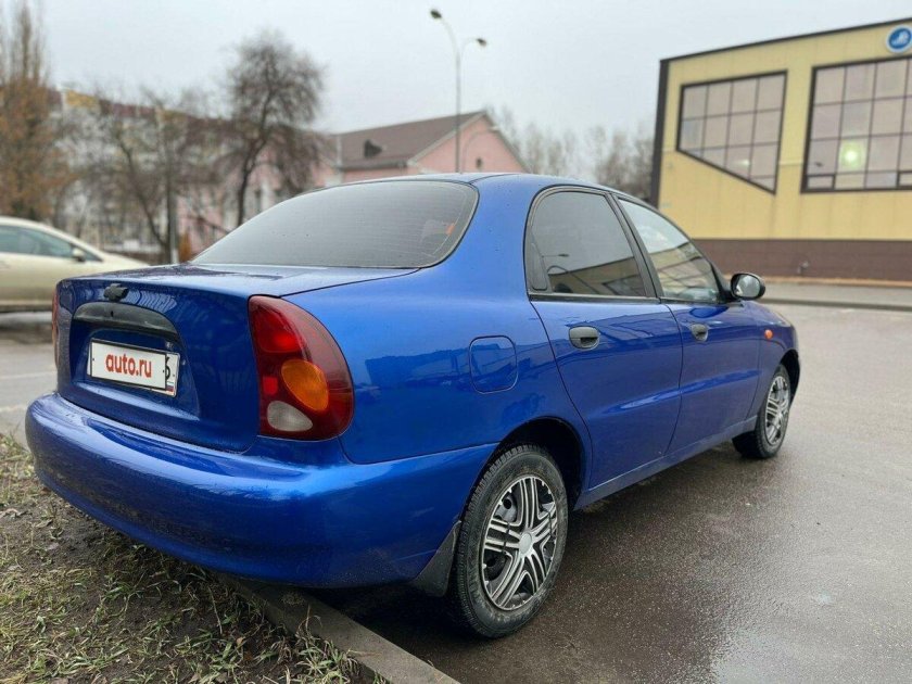 Синий ланос