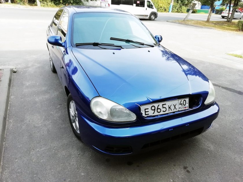 Chevrolet lanos 2010 синий