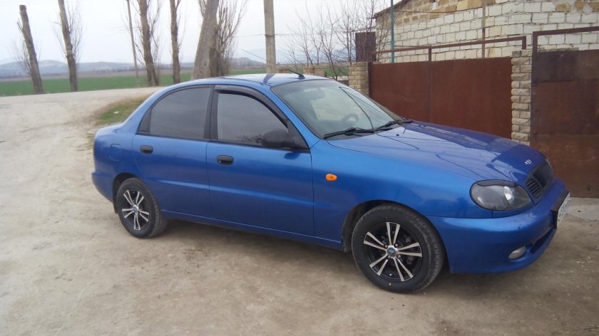 Chevrolet lanos синий 2009