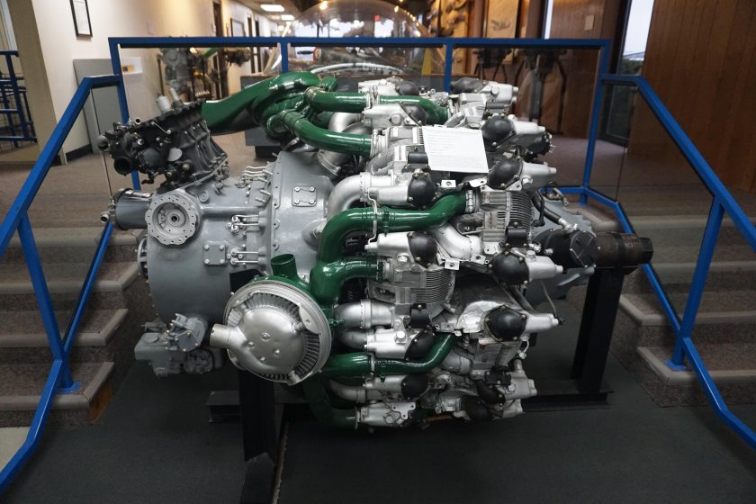 Wright r-3350 Turbo Compound