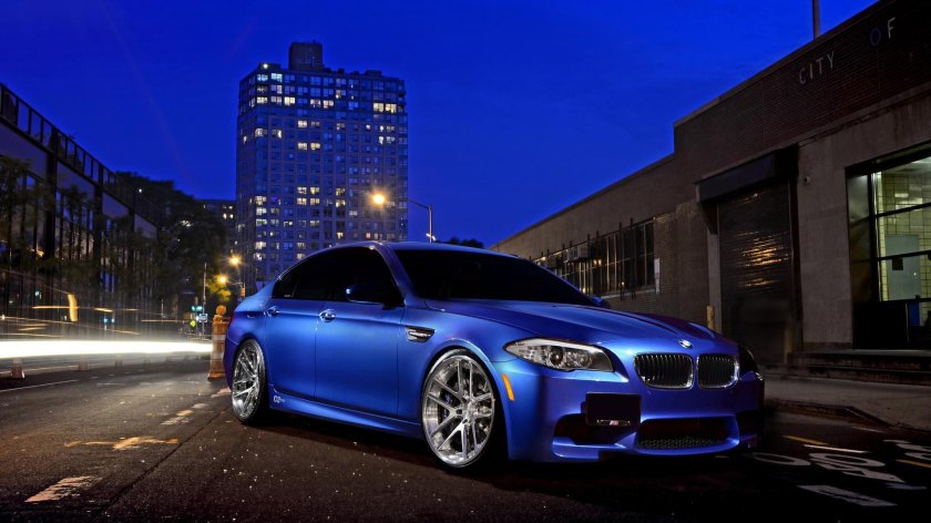 BMW m5 f10 Blue