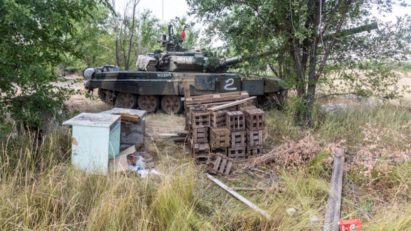 Брошенный танк т90