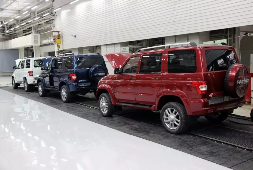 УАЗ Патриот 2014 года