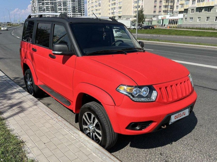 Новый уаз патриот красный