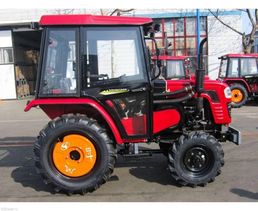 Трактор SF 244