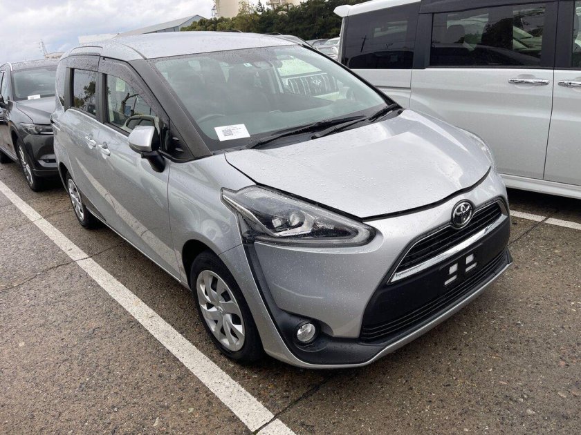 Тойота сиента 2016