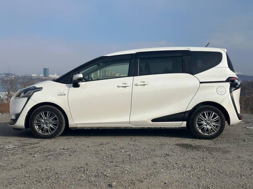 Тойота Сиента 2021