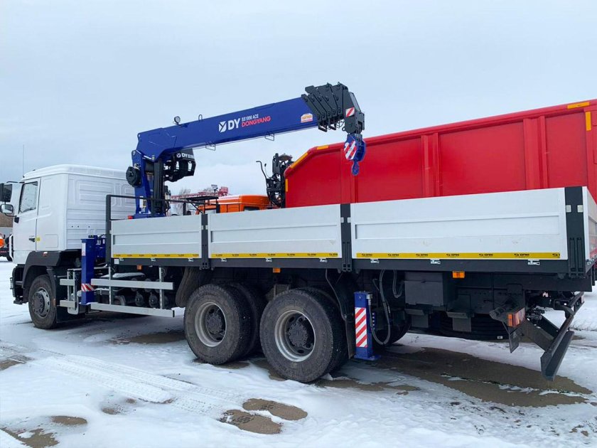 Манипулятор Isuzu cyz52t-514, стрела 11 тонн, борт 20 тонн