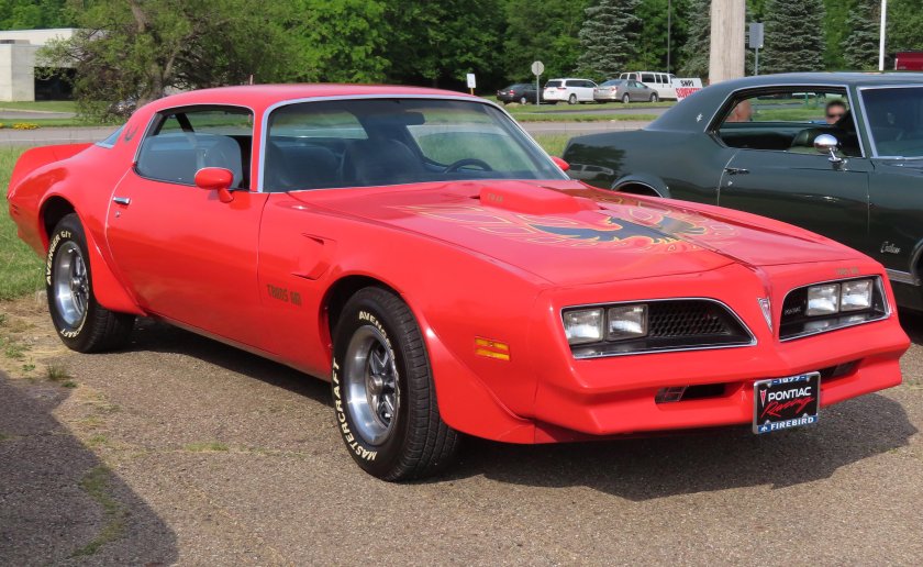Pontiac firebird 1977