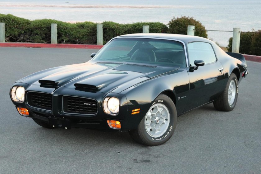 Pontiac firebird 1973