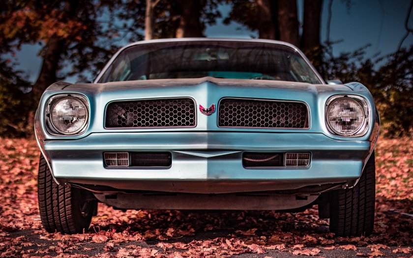 Понтиак с 4 фарами