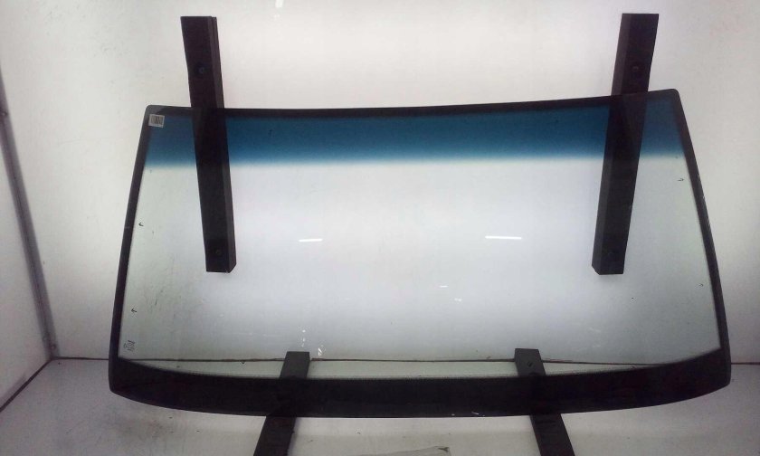 Стекла передние