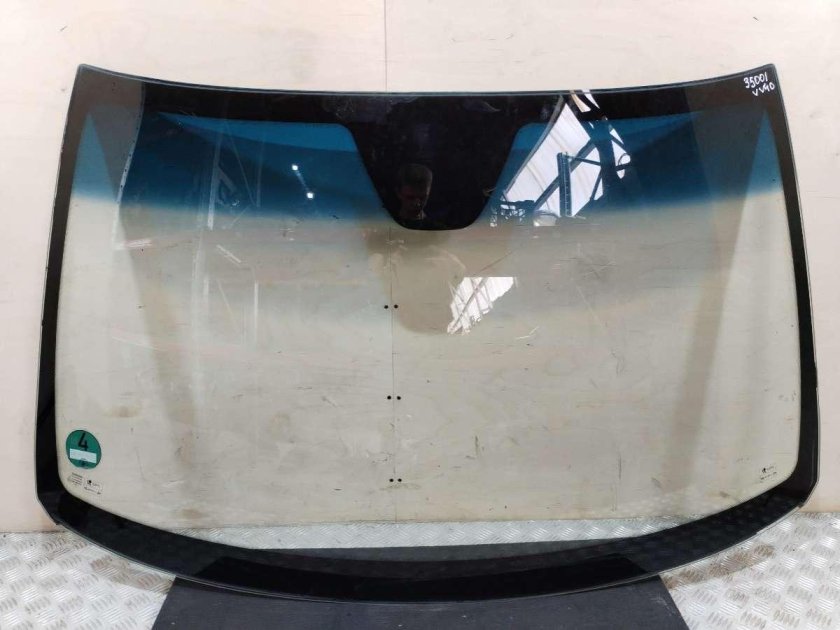 Стекло лобовое bmw