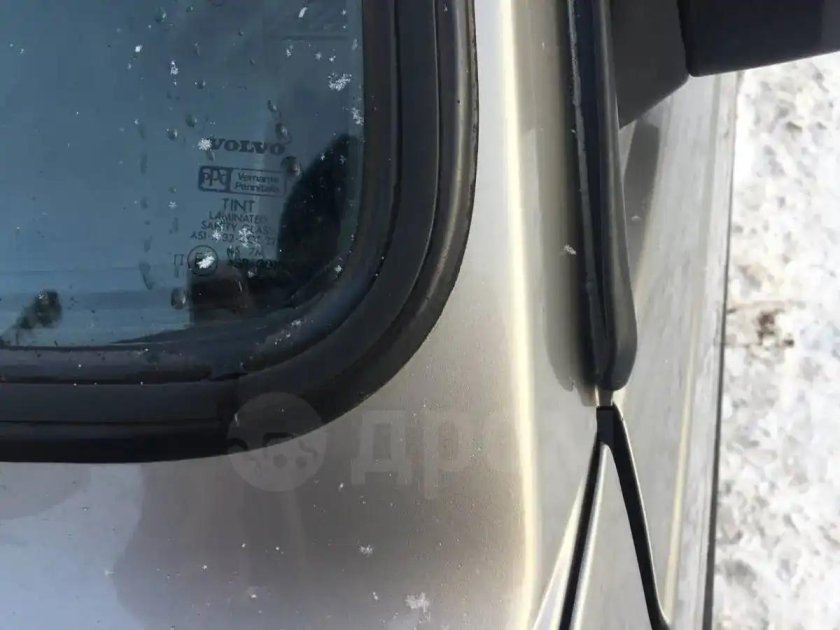 Молдинг лобового стекла тойота ленд крузер 100