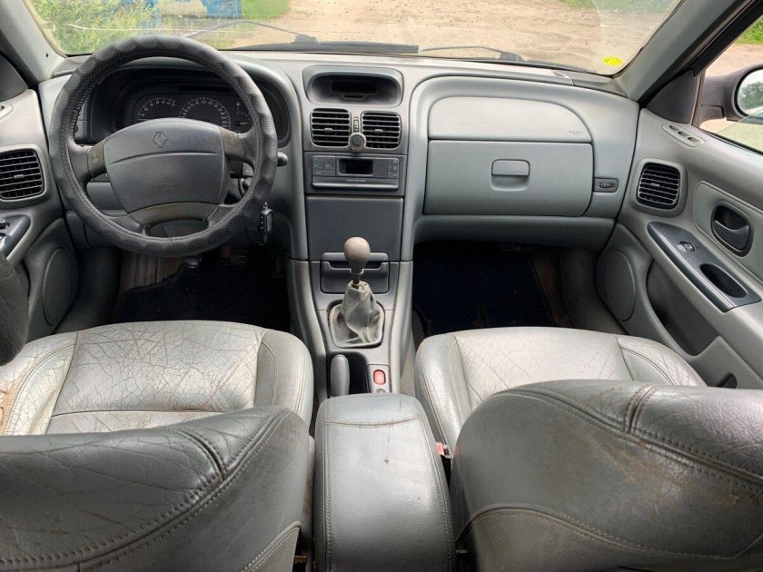 Рено лагуна 2000