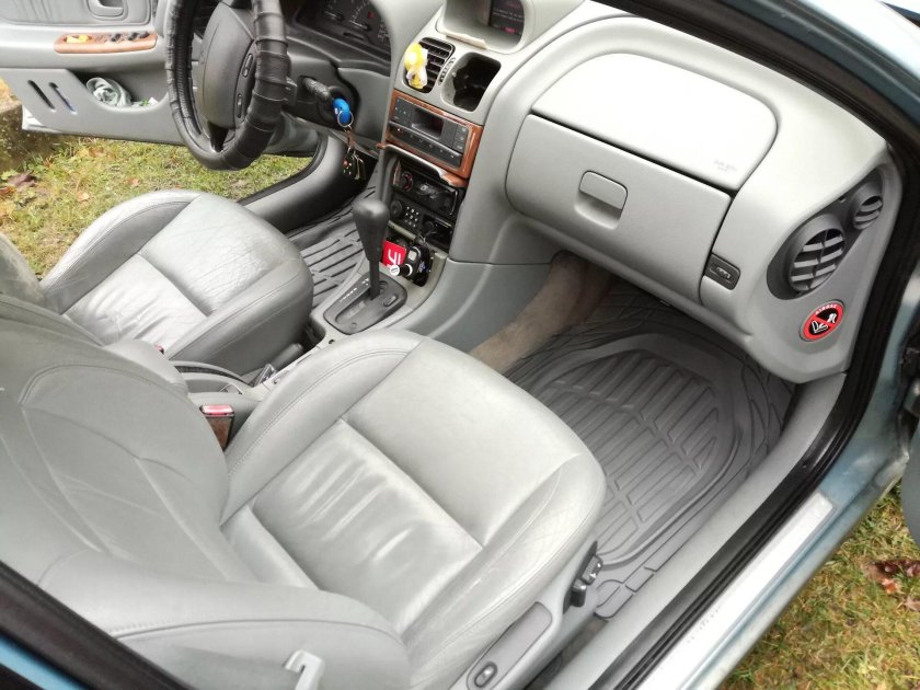 Renault Laguna 2 салон