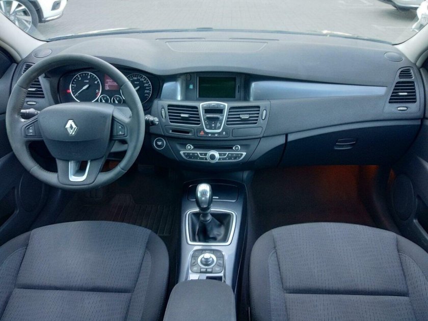 Renault Laguna 3 салон