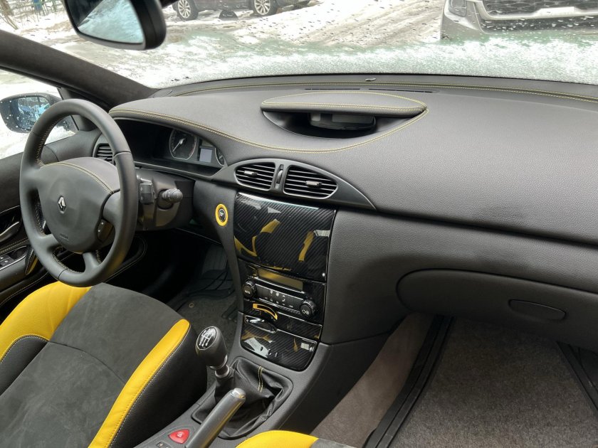 Рено Лагуна 2 лифтбек