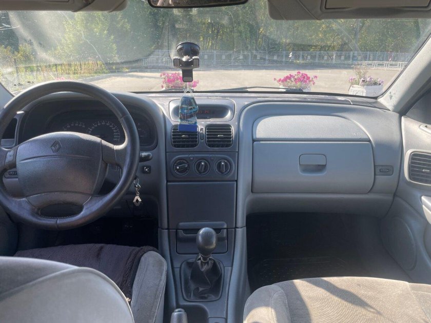 Рено лагуна 1999