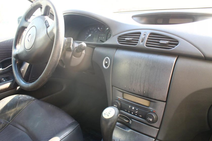 Renault Laguna 2 салон