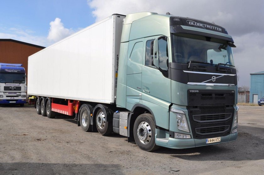 Volvo fh12 с полуприцепом