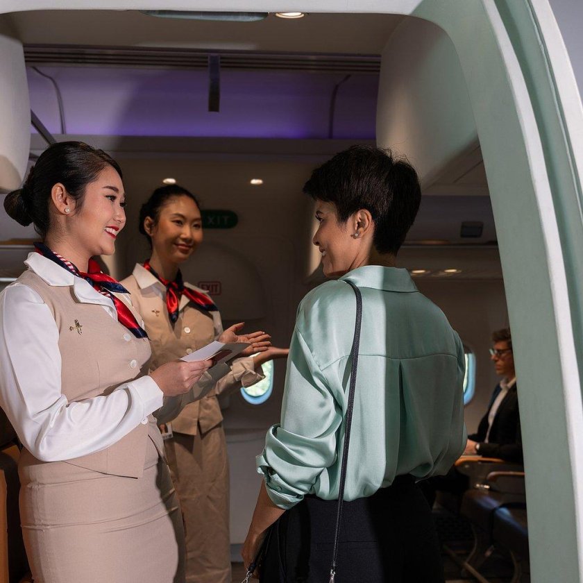 Азиатские стюардессы