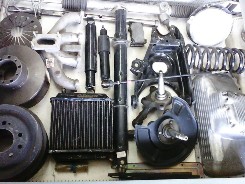 Запчасти на Москвич 412