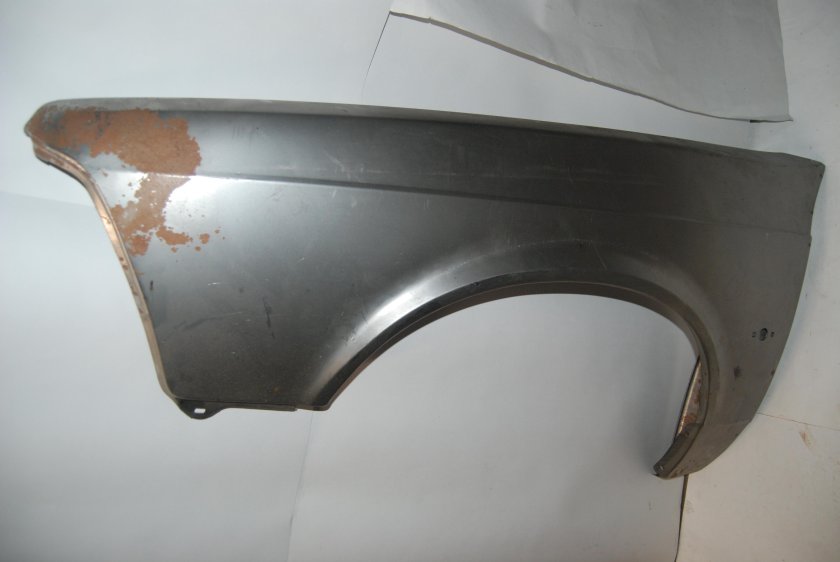 Москвич 2141 крыло переднее