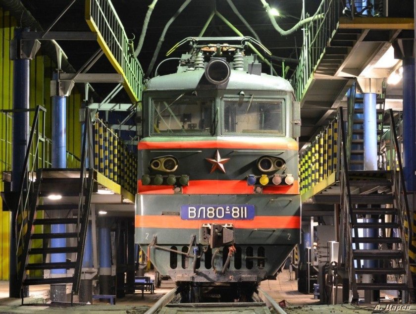 Вл80с в депо