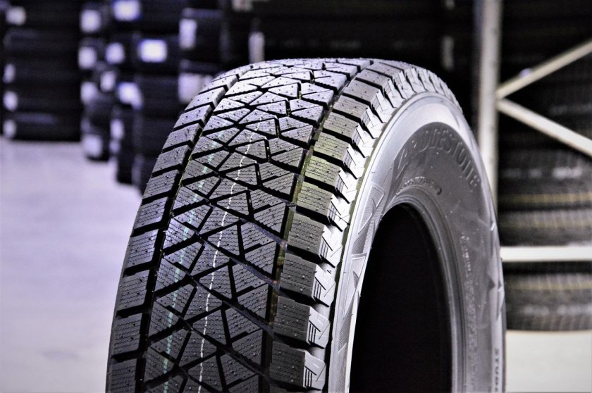 Bridgestone Blizzak DM-v2