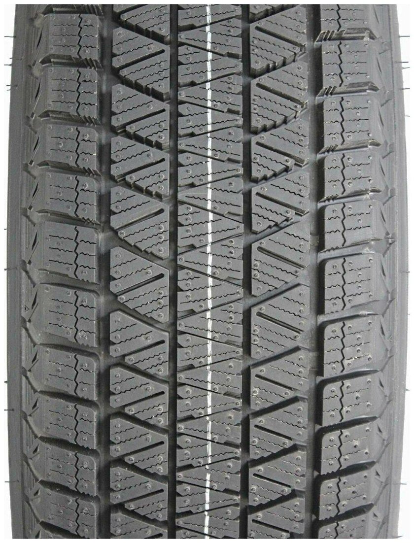 Bridgestone Blizzak DM-v3