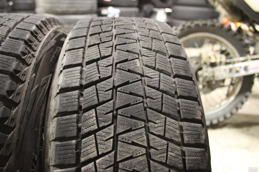 Bridgestone blizzak dm-v3