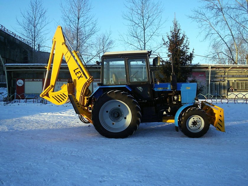 Экскаватор-бульдозер ЭО-2621