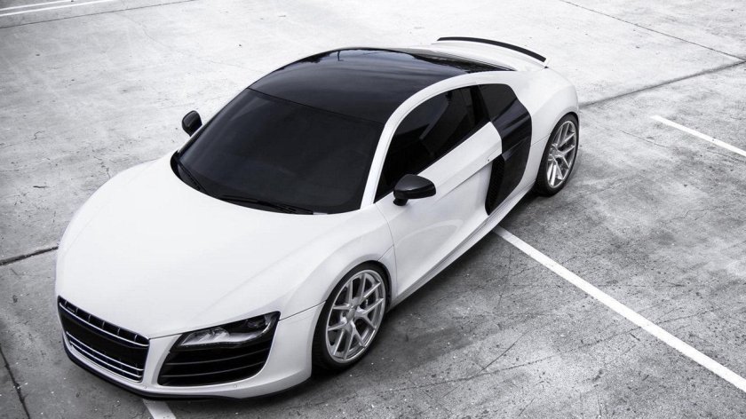 Бело черный авто