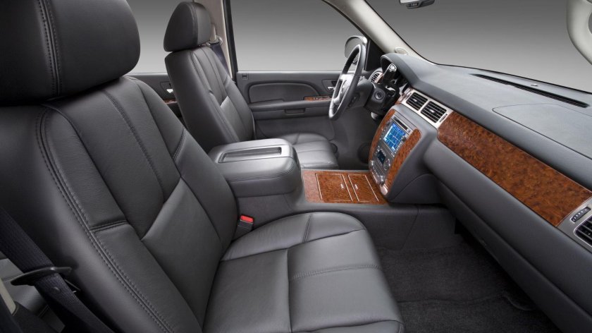 Chevrolet Suburban 2007 салон