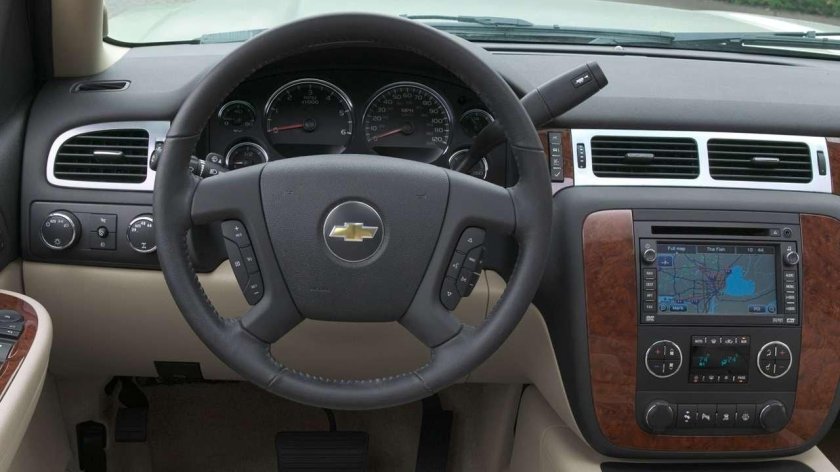 Chevrolet Suburban 2007 салон