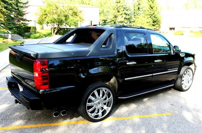 Chevrolet Avalanche 2015