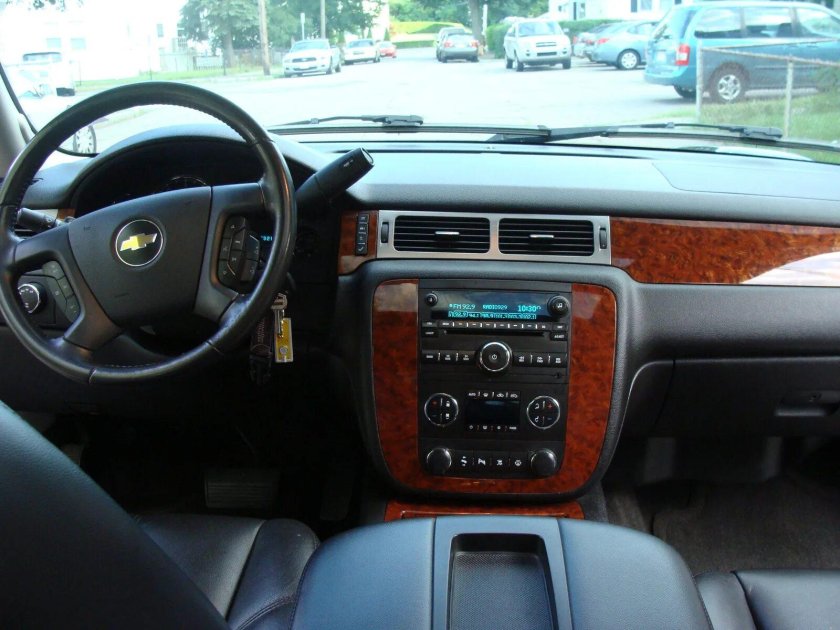 Chevrolet Avalanche 2 салон