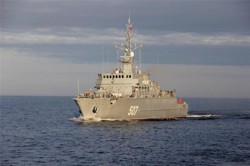 Тральщик 12700 александрит