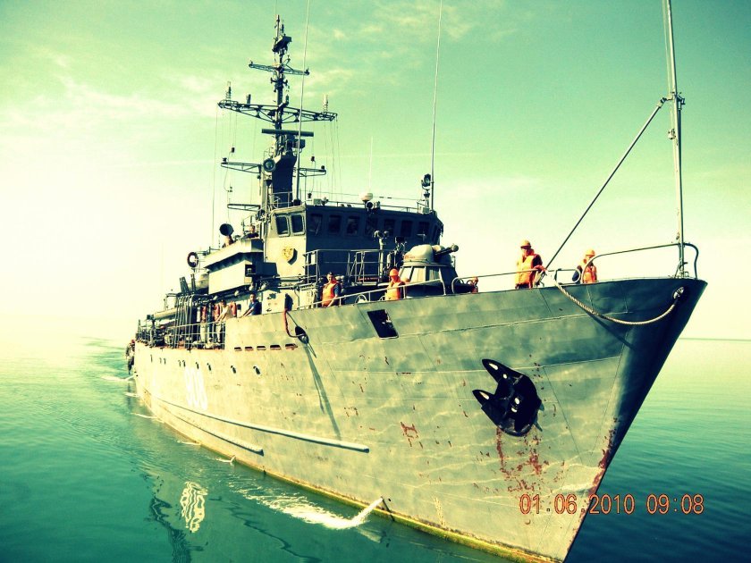 Вице-Адмирал Захарьин тральщик