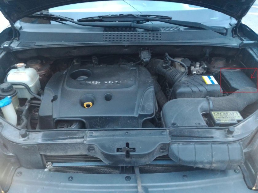 Hyundai Tucson 2007 моторный отсек