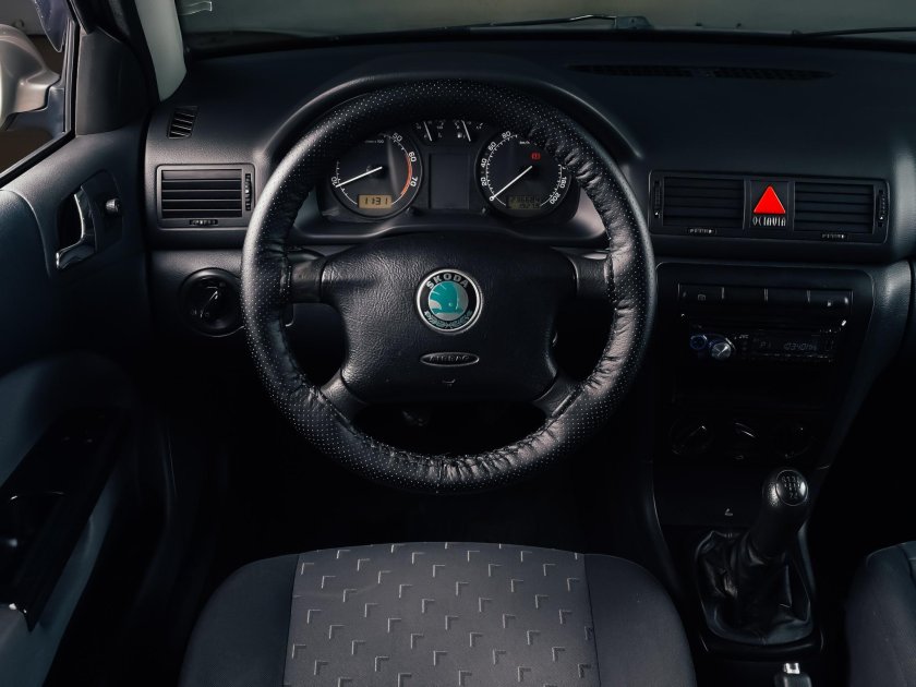 Шкода октавия 1.8