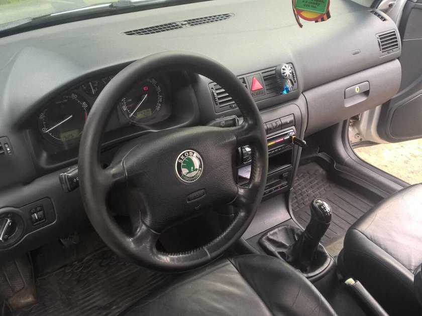 Skoda Octavia 1 Рестайлинг салон